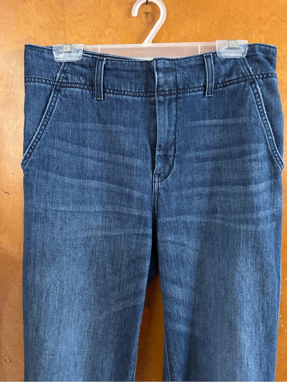 Pilcro Jeans. Size 29 - Picture 3 of 7